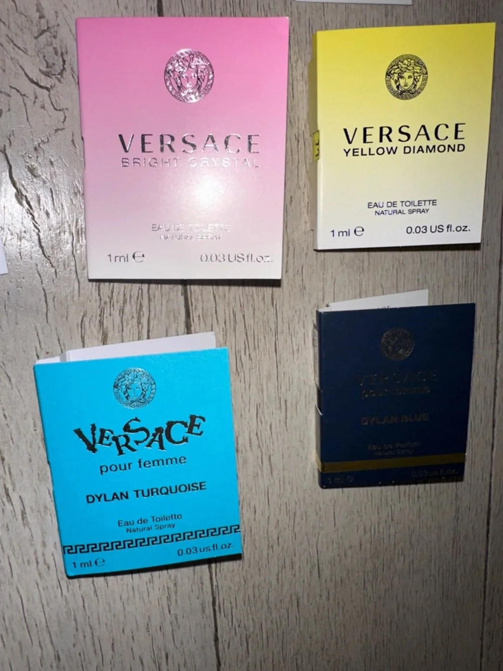 Versace Fragrance Discovery Collection - 15 Piece Luxury Set